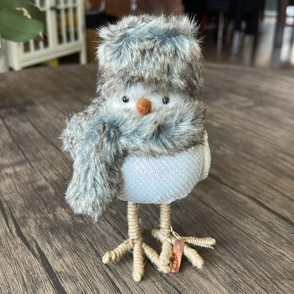 TARGET SPRITZ “Blizzard” Winter Wonderland Bird Hat & Scarf - 2016 Collectible